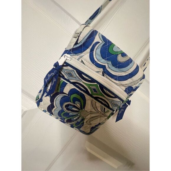 Vera Bradley blue green white Chrissy body purse - Picture 1 of 7